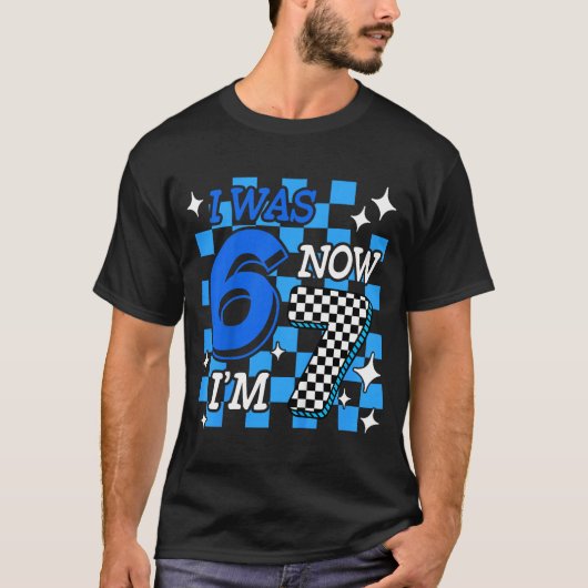 Kids Blue Checkered I Was 6 Now I'm 7 Birthday Boy Tシャツ (正面)