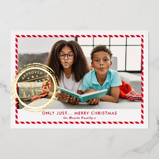 KIDS CHRISTMAS PHOTOおもしろい素敵なリストスタンプ赤金ゴールド 箔シーズンカード (正面)