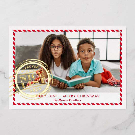 KIDS CHRISTMAS PHOTOおもしろい素敵なリストスタンプ赤金ゴールド 箔シーズンカード (正面)