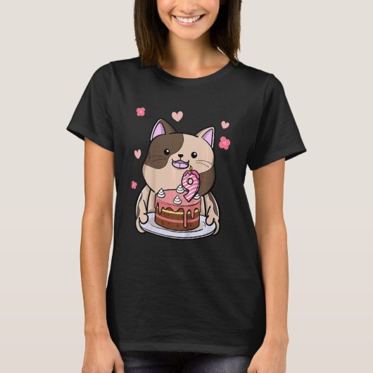Kids Chubby Catがお誕生日ケーキ9年目B Tシャツ (正面)