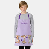 Kid's cute animals stars add name purple エプロン (着用した状態)