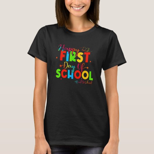 Kids Happy First Day Of School Back To School Stud Tシャツ (正面)