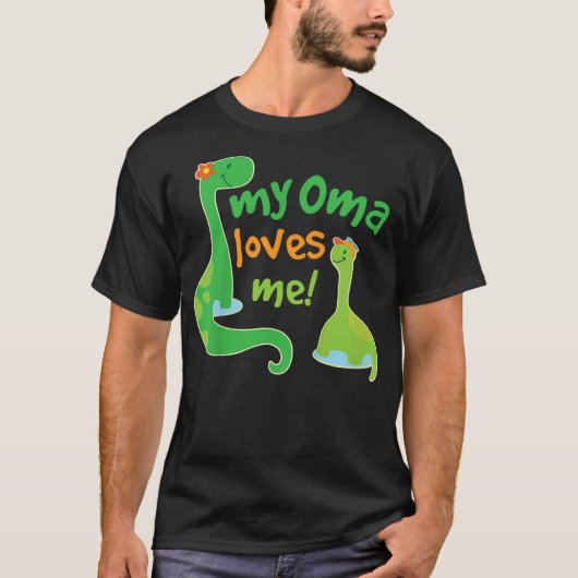 Kids My Oma Loves Me Grandson Dinosaur Tシャツ (正面)