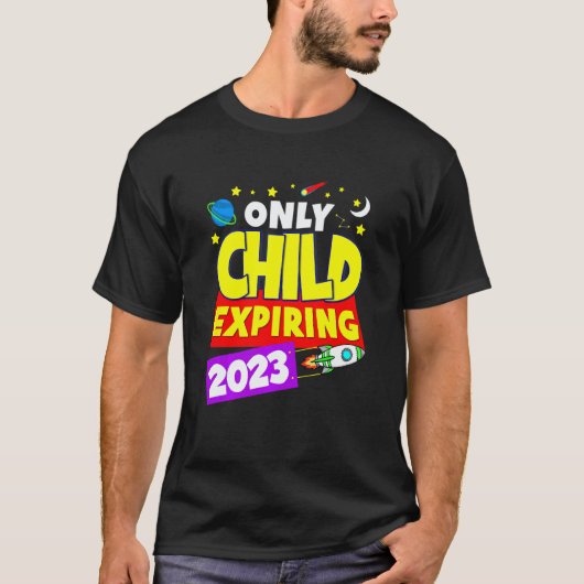 Kids Only Child Expiring 2023 Big Bro Or Big Siste Tシャツ (正面)