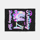 Kids Rolling Into 4 Roller Skating 4th Birthday Gi フリースブランケット (正面(横))