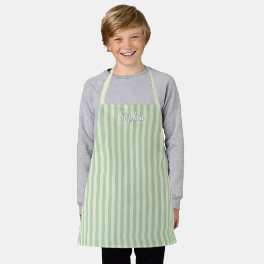 Kids' Sage Green Stripe Custom Name Apron エプロン (着用した状態)