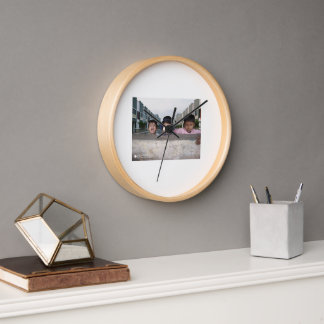 Kids' Smiles Inside, Timeless Memories Outside 壁時計