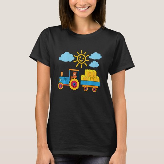 Kids Teddybear pulling a trailer with bales of hay Tシャツ (正面)