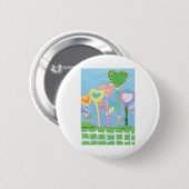 KidsArt for CHOC – ピケットフェンス付きハート 缶バッジ (正面&裏面)