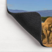 Kilimanjaroおよび象 マウスパッド (コーナー)