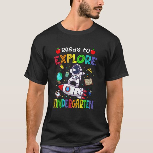 Kinderを探索する準備ができている宇宙飛行士新学期 Tシャツ (正面)
