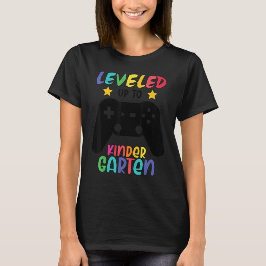 Kinder Gartenゲーム新学期まで平準化 Tシャツ (正面)