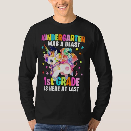 Kindergarten Graduation Unicorn Kindergarten Gradu Tシャツ (正面)