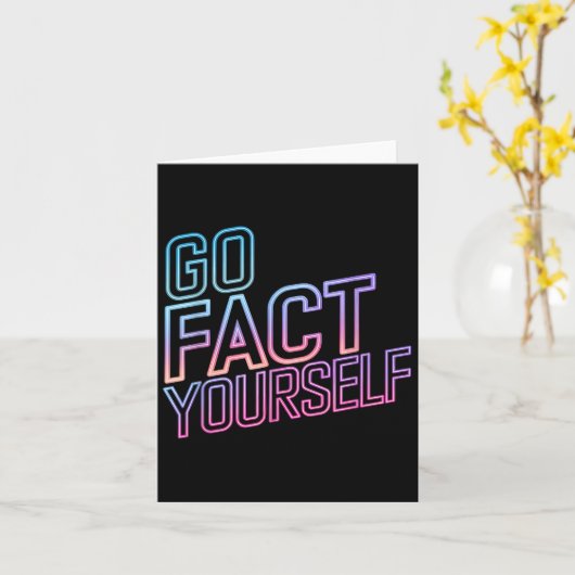 Kindly Go Fact Yourself Funny Cyber Vibes Slogan S カード (黄色い花)