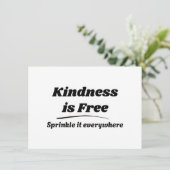 Kindness Is Free Sprinkle It Everywhere ブラック タイポグラ 招待状 (スタンド正面)