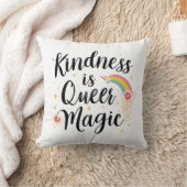 Kindness Is Queer Magic Rainbow Quote LGBTQ+ クッション (ブランケット)