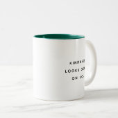 Kindness Looks Good on You Modern Two-Tone Mug ツートーンマグカップ (正面右)