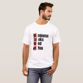 Kindness Looks Good On You Quote Tee Tシャツ (正面フル)