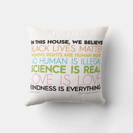 #KindnessIsEverything投球Pilllow クッション (裏面)