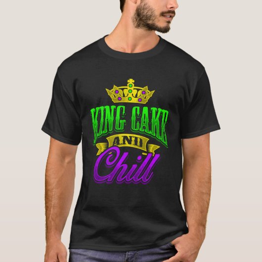 King Cake And Chill Mardi Gras  Zulu Rex Crewe Car Tシャツ (正面)