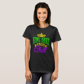 King Cake And Chill Mardi Gras  Zulu Rex Crewe Car Tシャツ (正面フル)