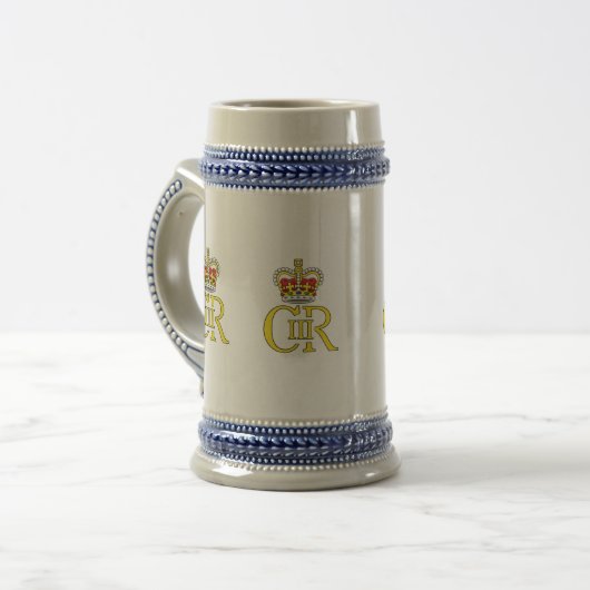 King Charles III cypher commemorative stein ビールジョッキ (正面左)