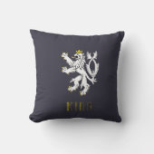 King Lion Crest Decorative Pillow クッション (正面)