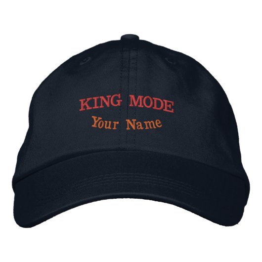 KING MODEアートがデザインされたエクスクルーシブネイビーキャジュアルハット 刺繍入りキャップ (正面)