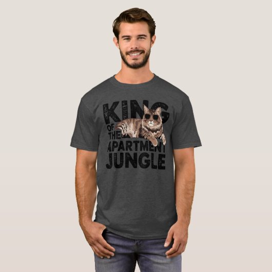 King of the Apartment Jungle Maine Coon Oversized Tシャツ (正面フル)