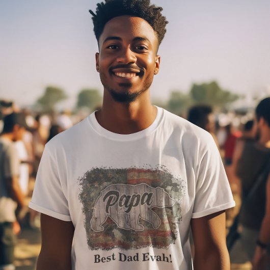 King of the Den: Papa Bear T-Shirt Tシャツ