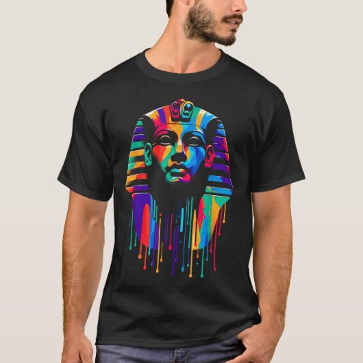 King Tut. Tutankhamun Minimalist Vibrant Style Chr Tシャツ (正面)