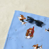 KiniArtのスノーケリングのバセット犬 ビーチタオル (インサイチュ)