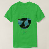 Kintsugi Wounds Into Gold Tシャツ (デザイン正面)