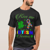 Kiss Me Autism Survivor St Patrick Day Gift Tシャツ (正面)