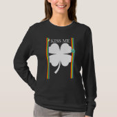 Kiss Me Cool C Leaf St Patrick's Day Irish Celebra Tシャツ (正面)