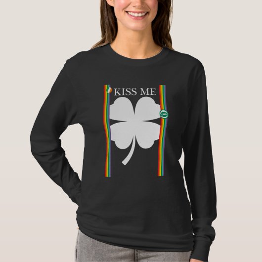Kiss Me Cool C Leaf St Patrick's Day Irish Celebra Tシャツ (正面)