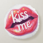 Kiss Me Glossy Red Lips Art Illustration ラウンドクッション (正面)