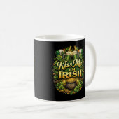 Kiss Me, I’m Irish コーヒーマグカップ (正面右)