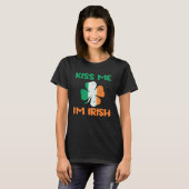 Kiss Me I m Irish  Saint Patrick Day Shamrock   1 Tシャツ (正面フル)
