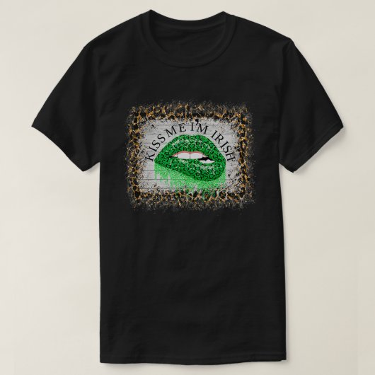 Kiss Me I'm Irish Cute Green Leopard Print St Patt Tシャツ (デザイン正面)