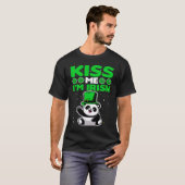 Kiss me I'm Irish Lucky Panda Leprechauns St Patri Tシャツ (正面フル)