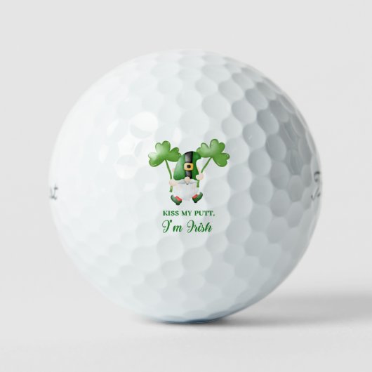 'Kiss My Putt, I'm Irish' Playful St Patrick's Day ゴルフボール (正面)