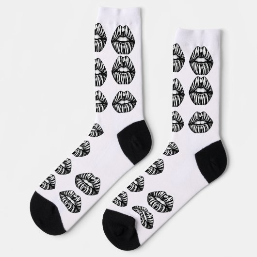 Kiss Pattern Crew Socks –  Lips Design for Women ソックス (左)