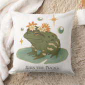 Kiss the Frog Throw Pillow  retro style cutie frog クッション (ブランケット)