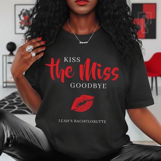 Kiss the Miss Goodbye Red Lip Bachelorette Party  Tシャツ