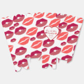 Kiss the misss goodbye valentine bridal shower フェイバーボックス (見開き)