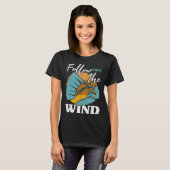 Kiteboarder Follow The Wind Kitesurfer Kite Surf K Tシャツ (正面フル)