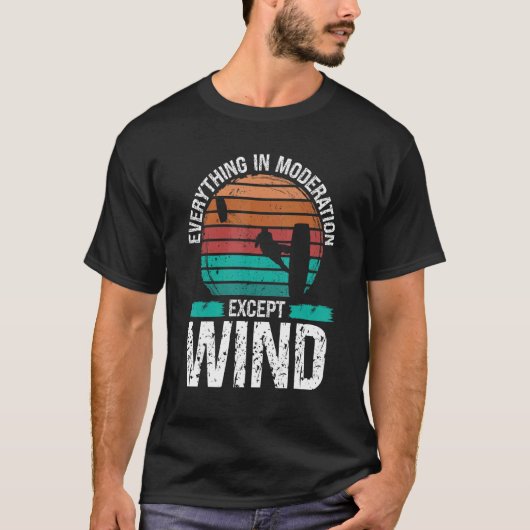 Kiteboarding Vintage Everything in Moderation Kite Tシャツ (正面)