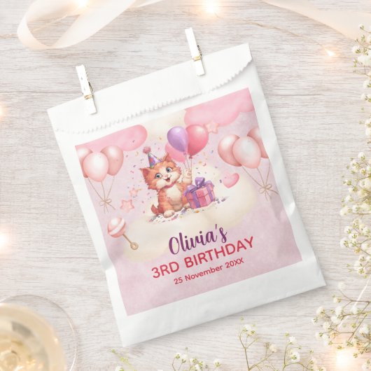 Kitty Cat Celebration Birthday Favor Bags フェイバーバッグ (クリップ留めされた状態)