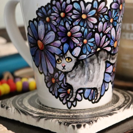 Kitty Cat Purpleデイジーグレイ猫アートグレイ猫 カフェラテマグ